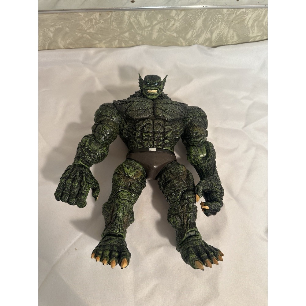 Hulk THE ABOMINATION Diamond Select Marvel Select Action Figure